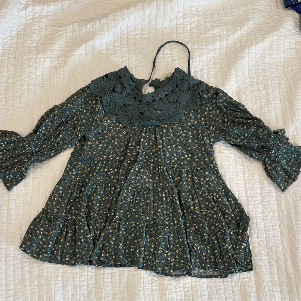 Boho Green Floral Women’s Flutter Sleeve  Tunic